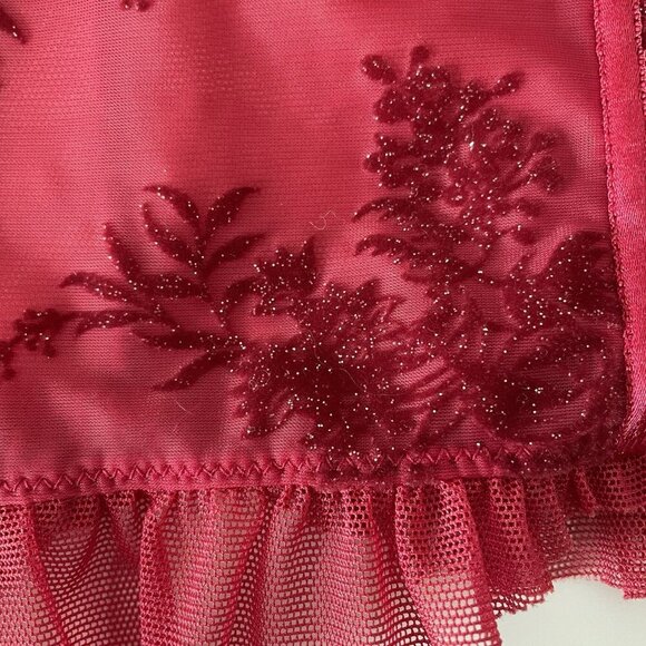 Felina Lingerie Womens Chemise Size S Red Lace and Embroidery Adjustable Straps - Picture 3 of 8
